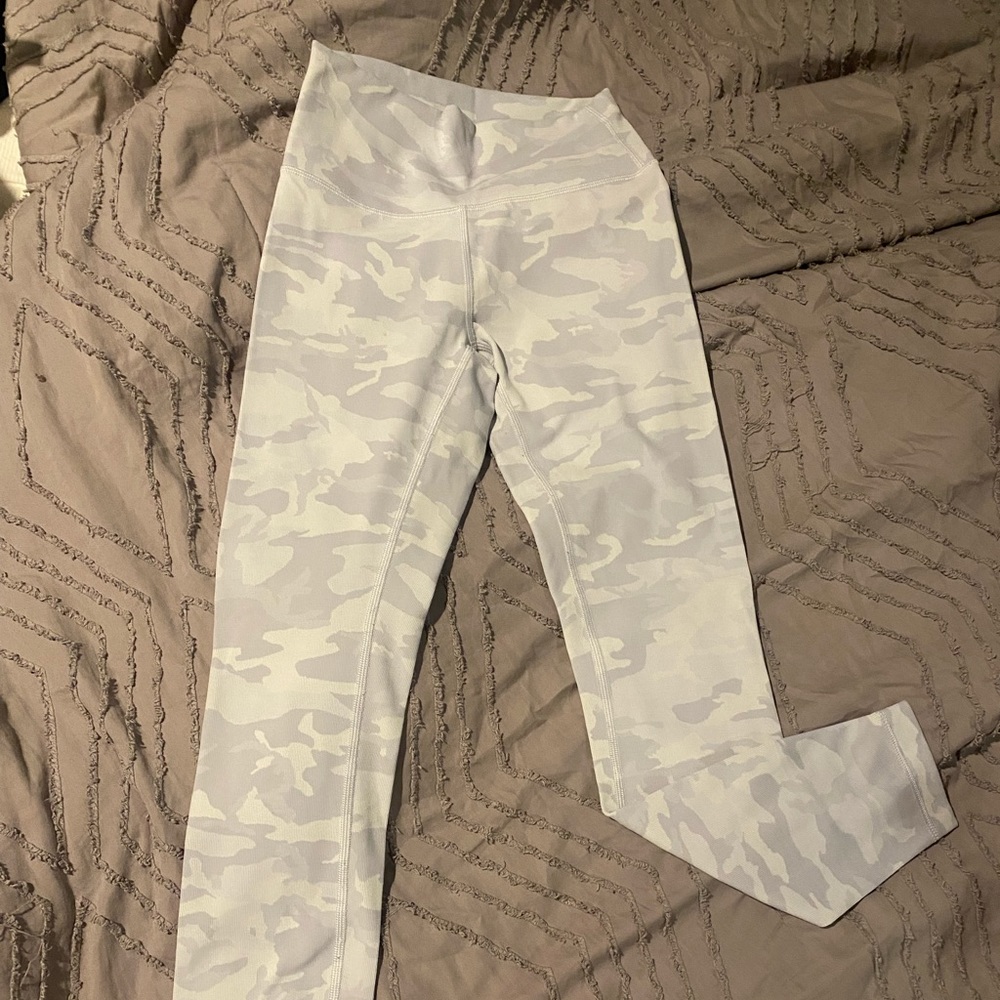 Lululemon Leggings 28”
